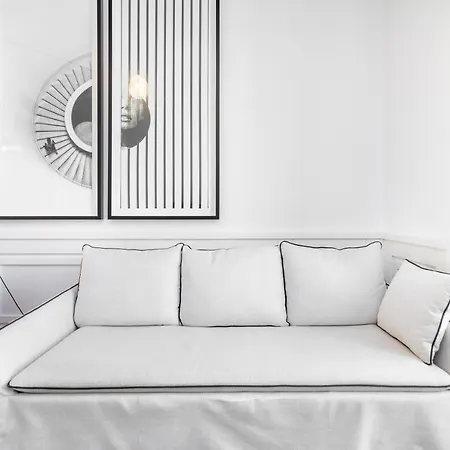 Whome The Boulevard Prime Location With Ac & Elevator Apartment Lisbon